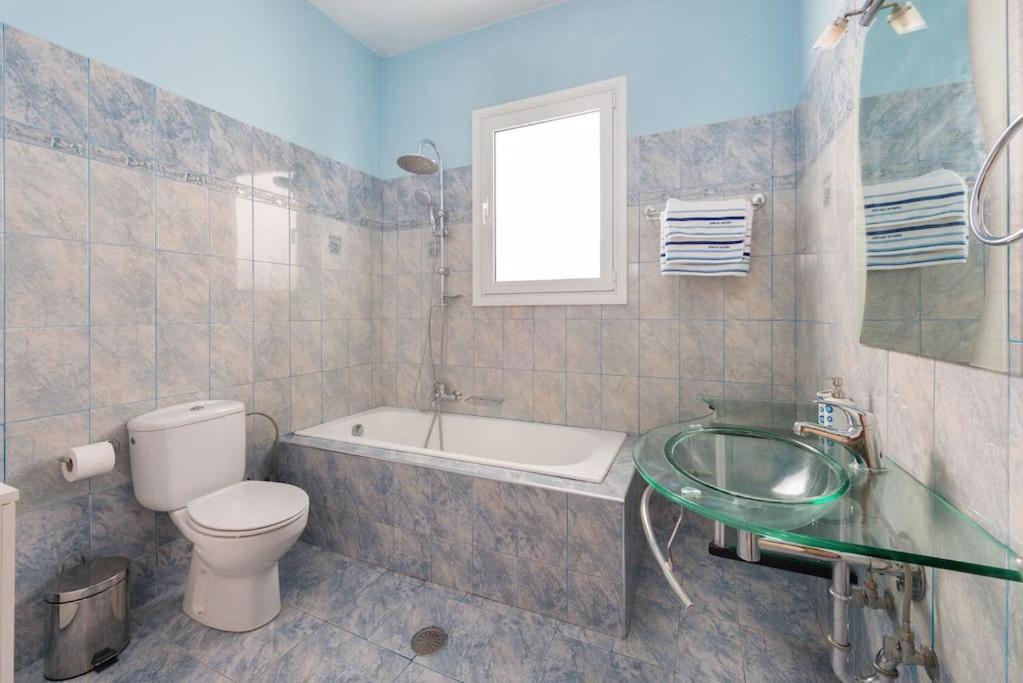 Greek Style Ground Floor Apartment & Pool 伊利索斯 外观 照片