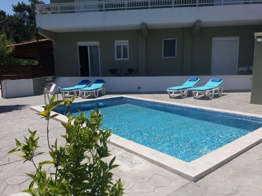 Greek Style Ground Floor Apartment & Pool 伊利索斯 外观 照片