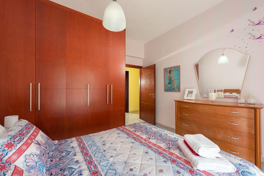 Greek Style Ground Floor Apartment & Pool 伊利索斯 外观 照片